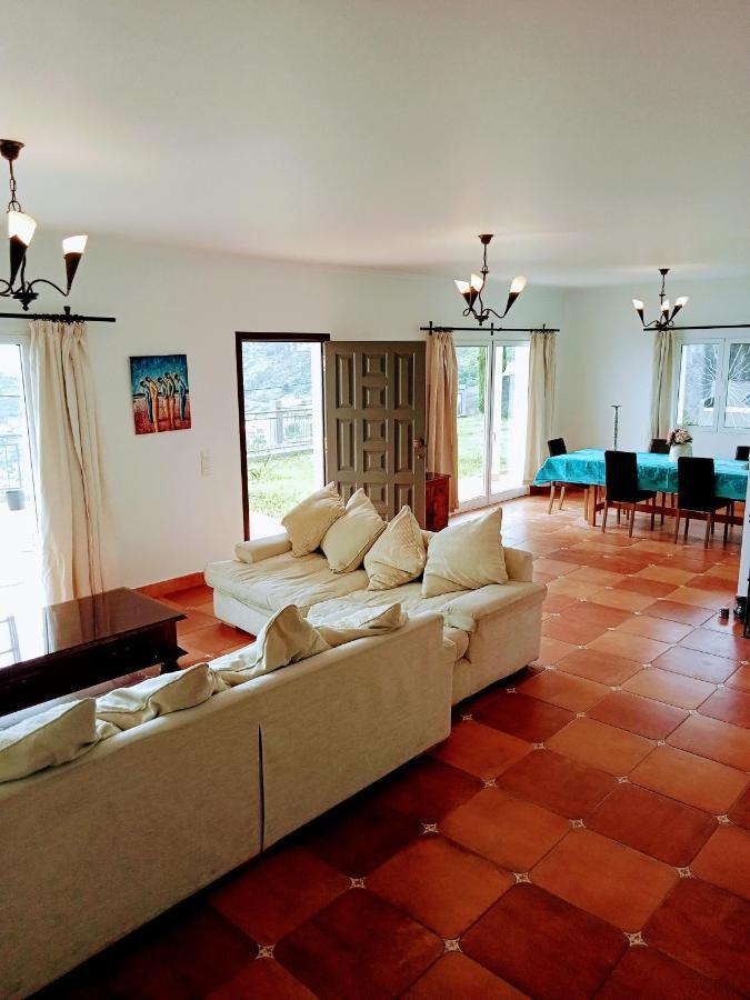 Hotel The Artist House à Arco da Calheta  Extérieur photo
